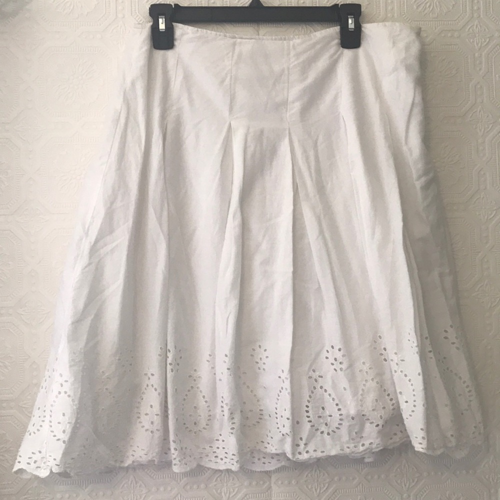 St. John Bay Woman White Skirt Cotton Size 14